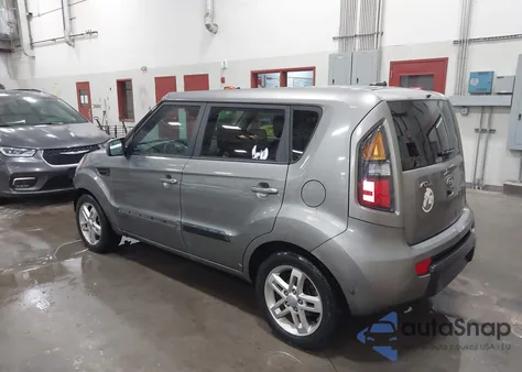 2011 Kia Soul + z USA, uszkodzony, nr VIN KNDJT2A29B7236146